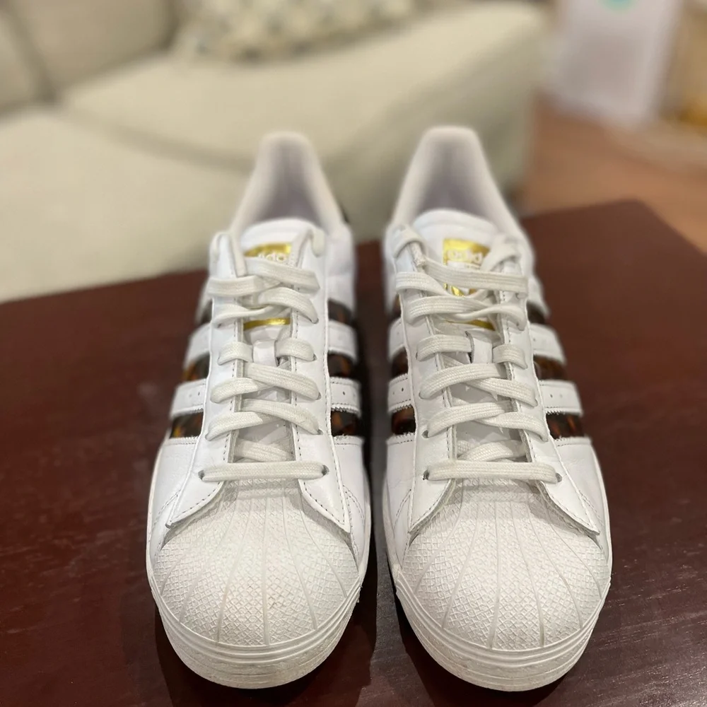 Adidas Superstar White with Tortoiseshell Accents - Picture 3 of 4